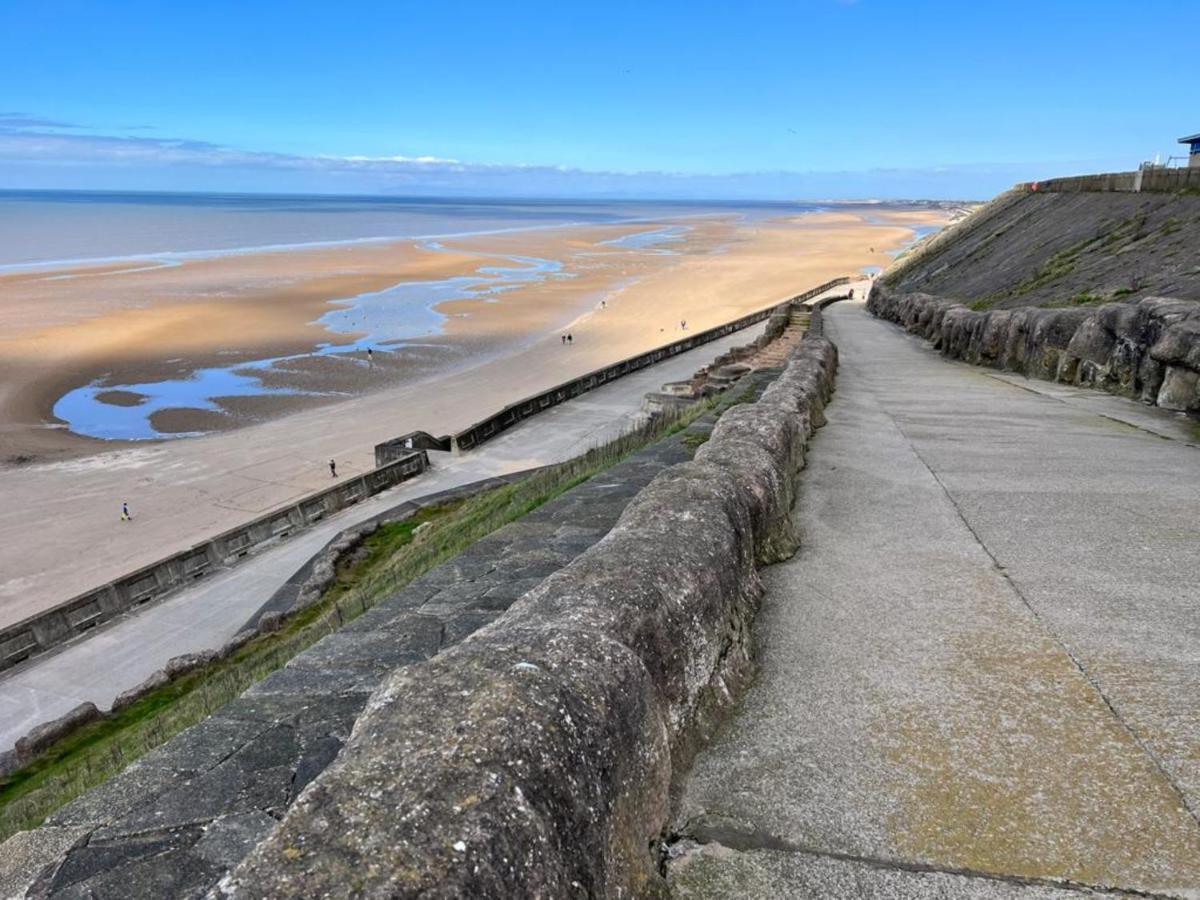 Kim Family Holiday Get-Away 4 Bedrooms 2 Baths Blackpool Exterior foto
